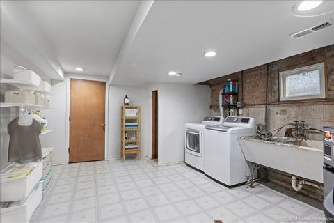 Tiny photo for 10839 Major Avenue, Chicago Ridge, IL 60415 (MLS # 12580049)