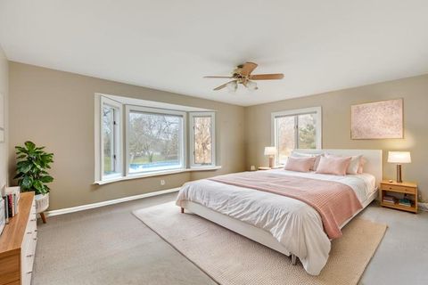 Tiny photo for 4 Polo Drive, South Barrington, IL 60010 (MLS # 12599900)