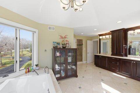 Tiny photo for 4 Polo Drive, South Barrington, IL 60010 (MLS # 12599900)