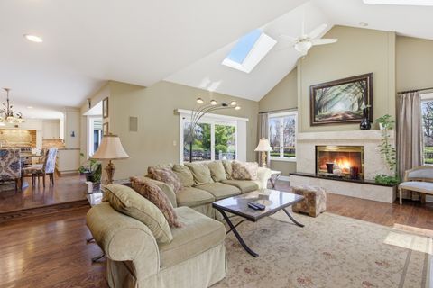 Tiny photo for 4 Polo Drive, South Barrington, IL 60010 (MLS # 12599900)