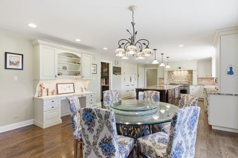 Tiny photo for 4 Polo Drive, South Barrington, IL 60010 (MLS # 12599900)