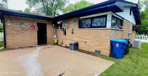 Tiny photo for 703 Sheldon Avenue, Aurora, IL 60506 (MLS # 12633817)