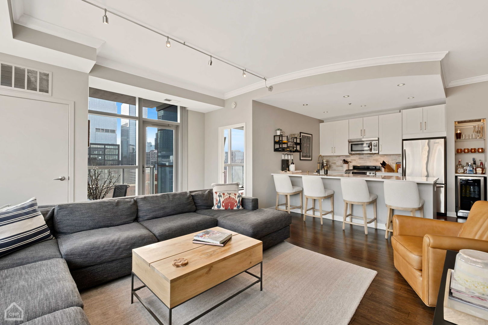 303 W Ohio Street 2603