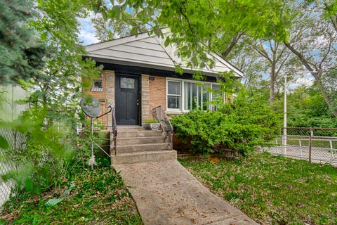 Tiny photo for 9357 S JEFFERY Avenue, Chicago, IL 60617 (MLS # 12674120)
