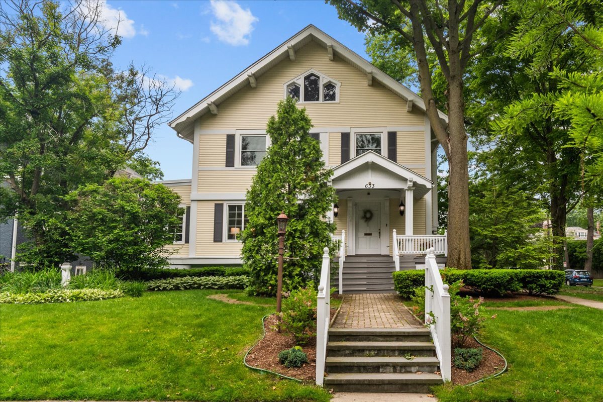 633 Forest Avenue