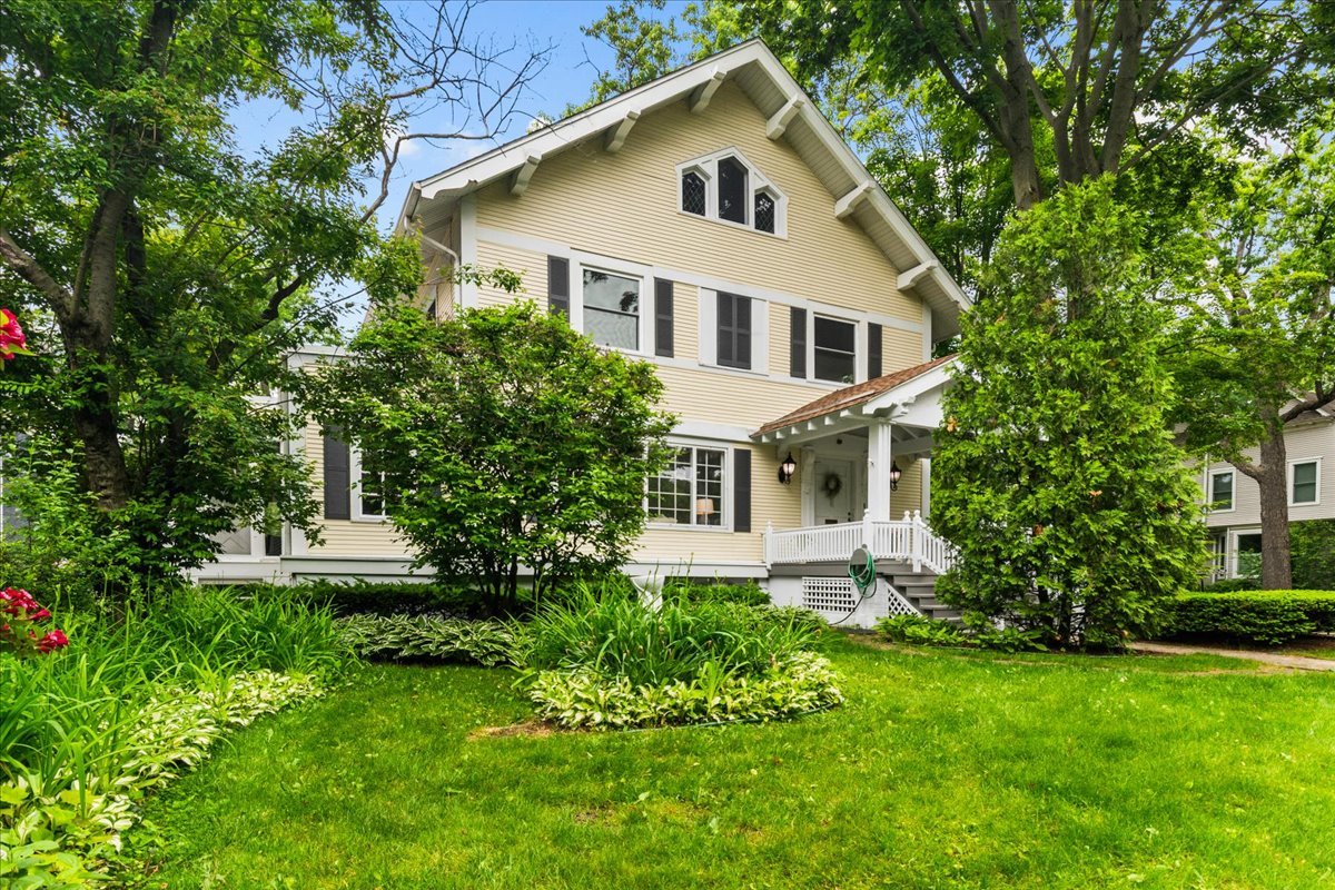 633 Forest Avenue