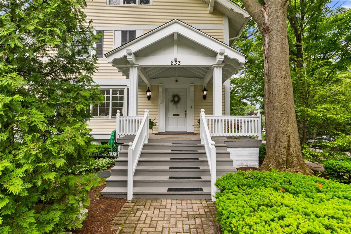 633 Forest Avenue