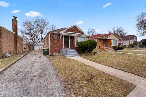 Tiny photo for 13904 S Tracy Avenue, Riverdale, IL 60827 (MLS # 12591384)