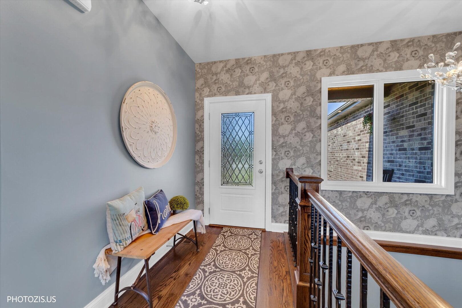 892 W Woodlawn Road