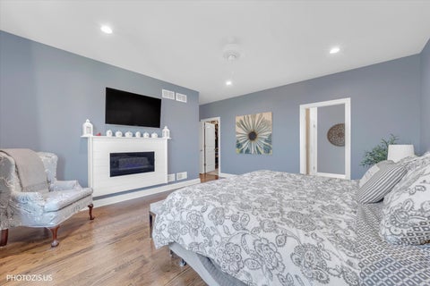 Tiny photo for 892 W Woodlawn Road, New Lenox, IL 60451 (MLS # 12740890)