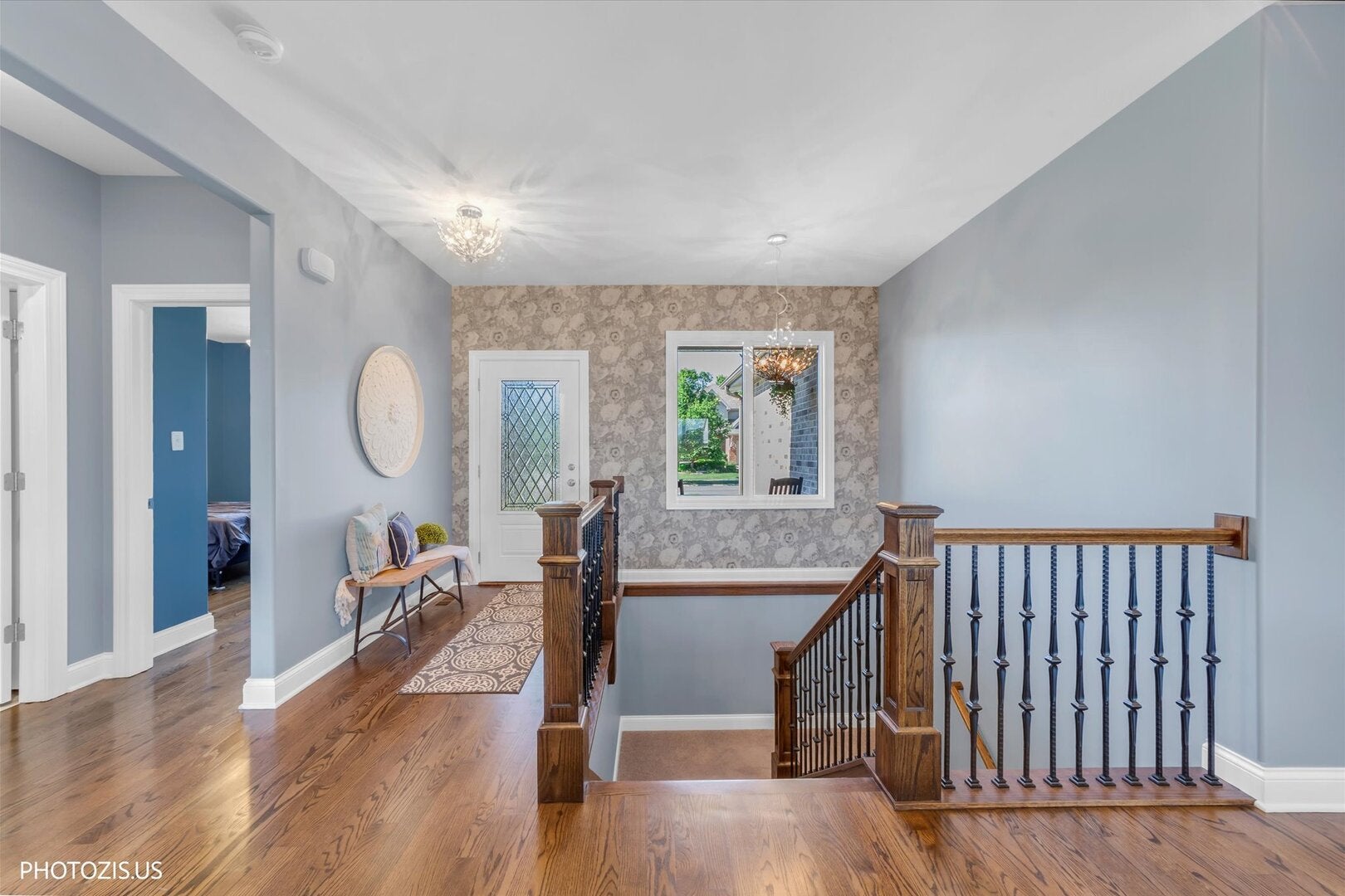892 W Woodlawn Road