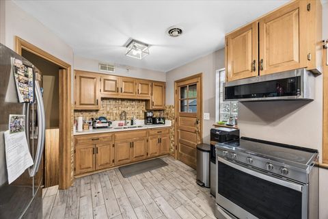Tiny photo for 285 Desplaines Avenue, Riverside, IL 60546 (MLS # 12636928)