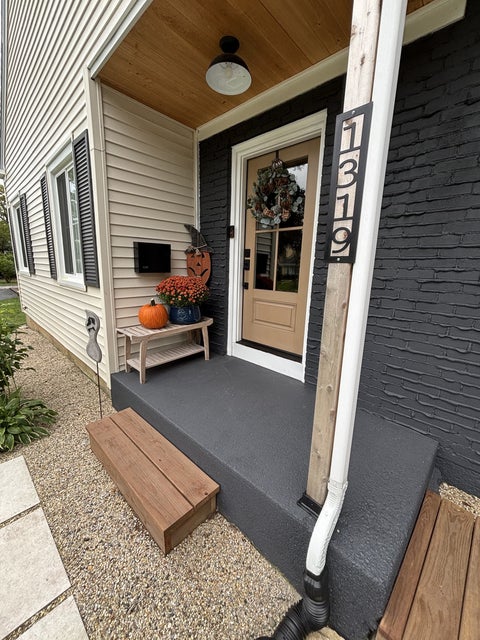 Tiny photo for 1319 Evergreen Road, Homewood, IL 60430 (MLS # 12783561)