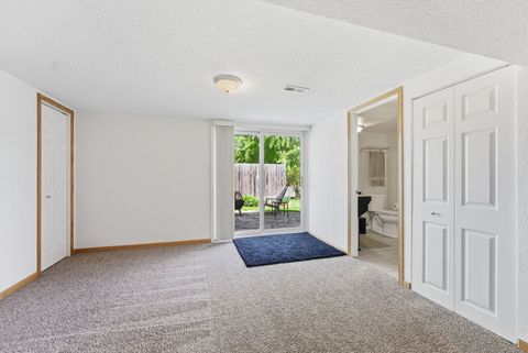 Tiny photo for 418 W 44th Street, Davenport, IA 52806 (MLS # 12630656)