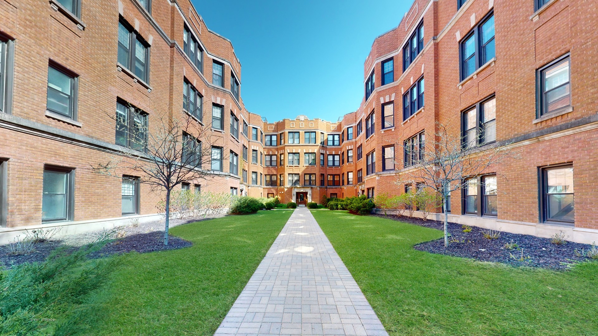 1110 W Pratt Boulevard 2S