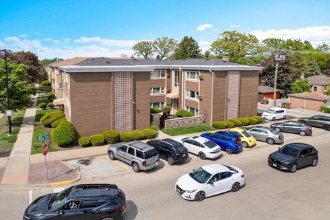 Tiny photo for 2257 Des Plaines Avenue #1NE, North Riverside, IL 60546 (MLS # 12628084)