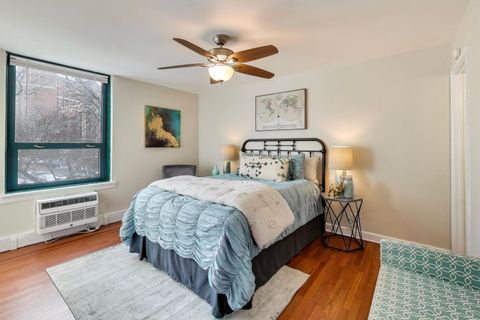 Tiny photo for 3900 N Pine Grove Avenue #301, Chicago, IL 60613 (MLS # 12554800)