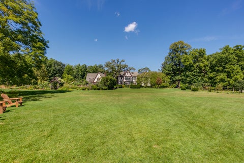Tiny photo for 499 W Old Mill Road, Lake Forest, IL 60045 (MLS # 12628867)