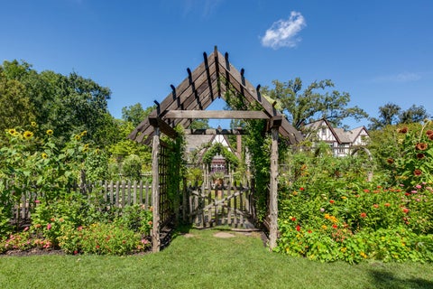 Tiny photo for 499 W Old Mill Road, Lake Forest, IL 60045 (MLS # 12628867)
