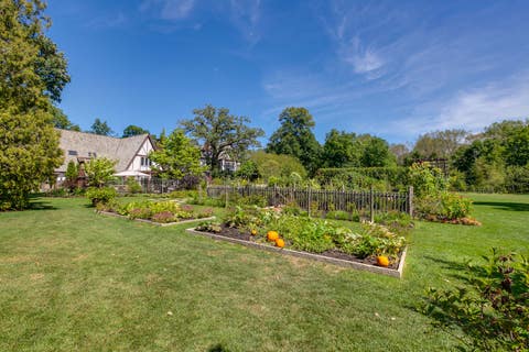 Tiny photo for 499 W Old Mill Road, Lake Forest, IL 60045 (MLS # 12628867)