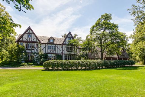Tiny photo for 499 W Old Mill Road, Lake Forest, IL 60045 (MLS # 12628867)