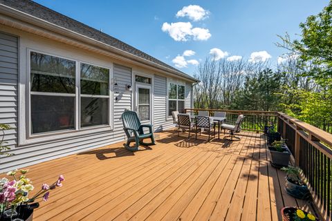 Tiny photo for 2942 Trillium Court E, Aurora, IL 60506 (MLS # 12627609)