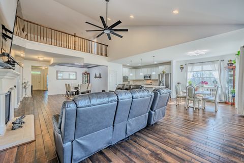 Tiny photo for 2942 Trillium Court E, Aurora, IL 60506 (MLS # 12627609)