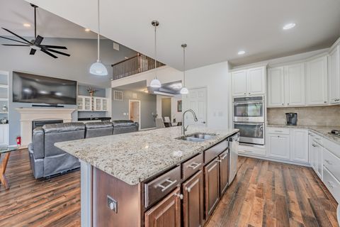 Tiny photo for 2942 Trillium Court E, Aurora, IL 60506 (MLS # 12627609)
