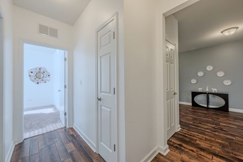 Tiny photo for 2942 Trillium Court E, Aurora, IL 60506 (MLS # 12627609)