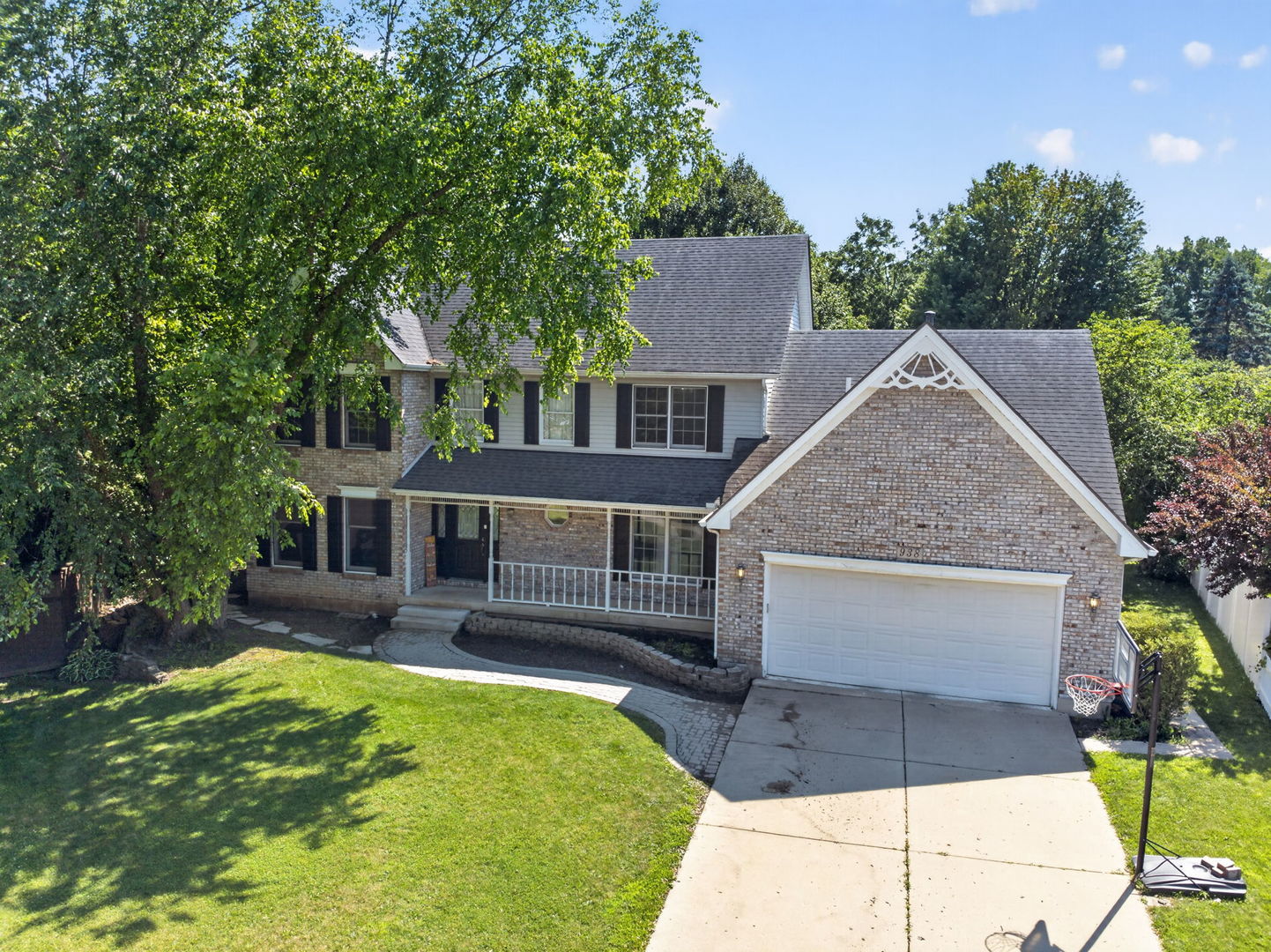 938 Stonehaven Court