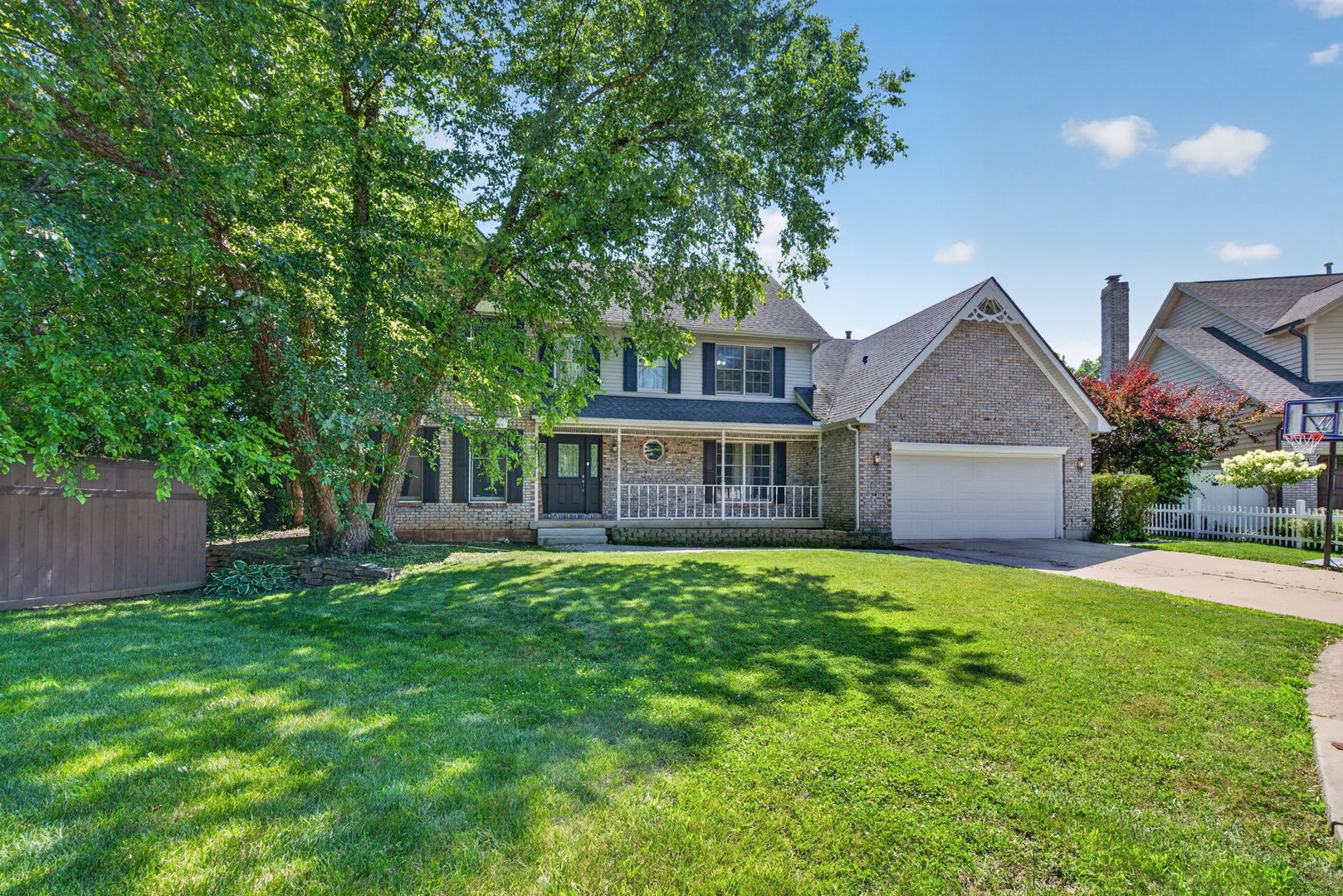 938 Stonehaven Court