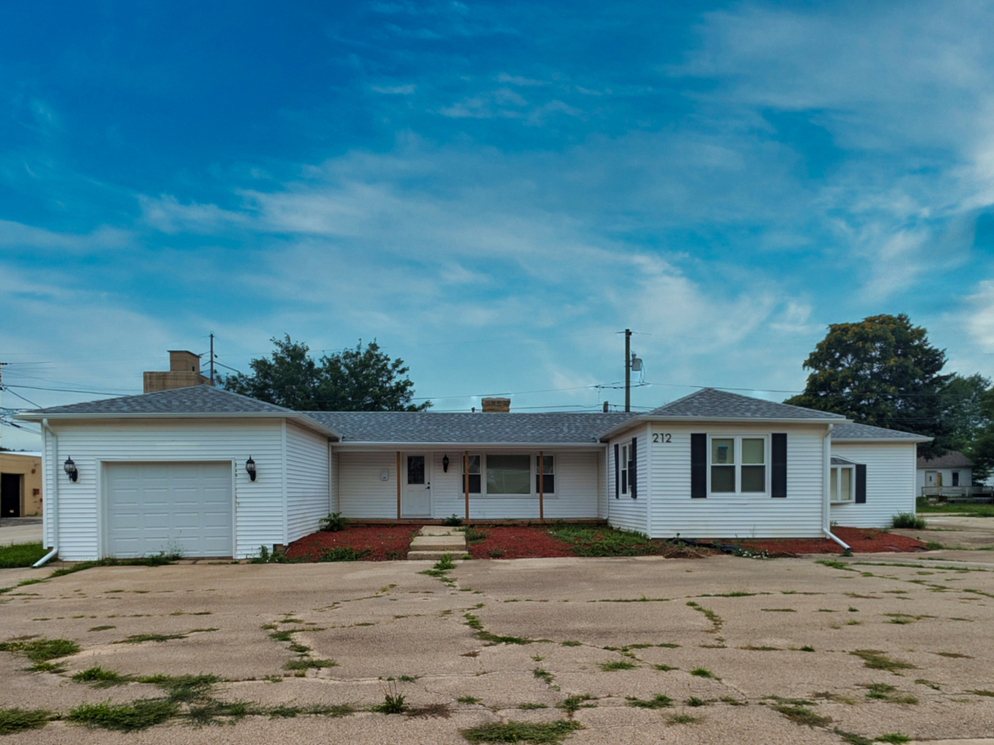 212 W South Street
