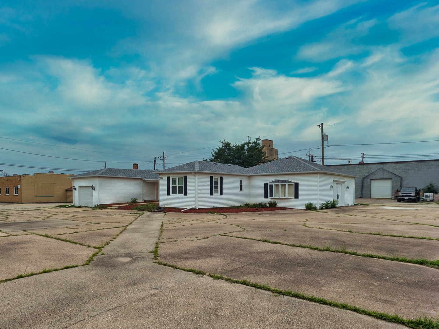 212 W South Street