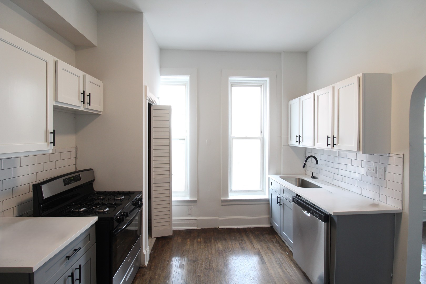 1362 N Bosworth Avenue 2C