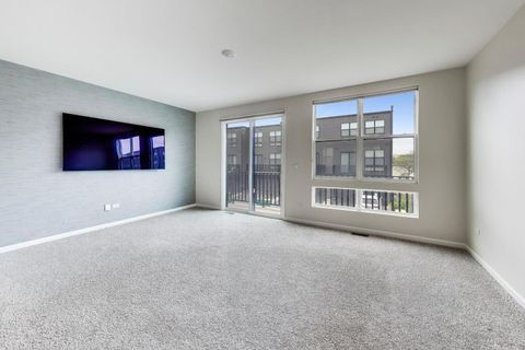 Tiny photo for 331 Summit Circle, Lombard, IL 60148 (MLS # 12625072)