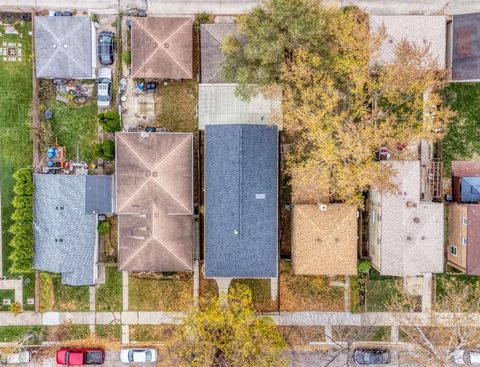 Tiny photo for 3231 N OCTAVIA Avenue, Chicago, IL 60634 (MLS # 12493815)