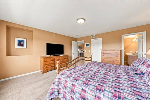 Tiny photo for 2713 Acorn Court, West Dundee, IL 60118 (MLS # 12726826)