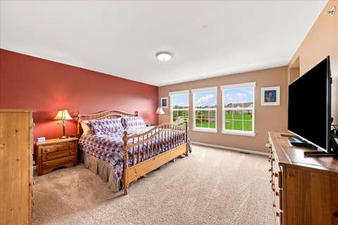 Tiny photo for 2713 Acorn Court, West Dundee, IL 60118 (MLS # 12726826)