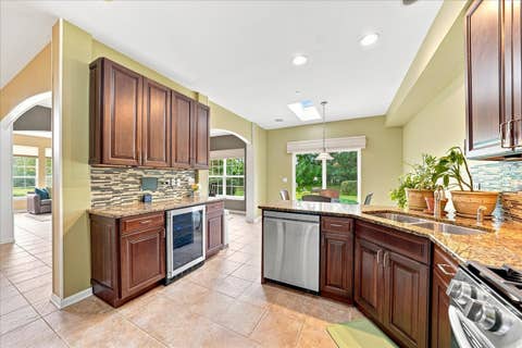 Tiny photo for 2713 Acorn Court, West Dundee, IL 60118 (MLS # 12726826)