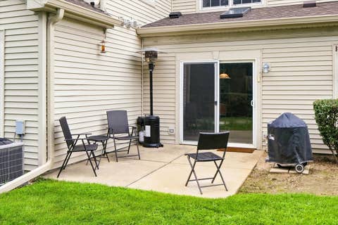 Tiny photo for 2713 Acorn Court, West Dundee, IL 60118 (MLS # 12726826)