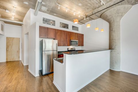Tiny photo for 1000 W 15th Street #331, Chicago, IL 60608 (MLS # 12616392)