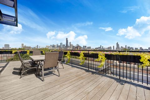 Tiny photo for 1000 W 15th Street #331, Chicago, IL 60608 (MLS # 12616392)