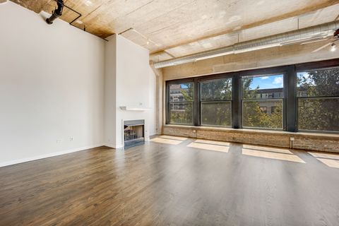 Tiny photo for 1000 W 15th Street #331, Chicago, IL 60608 (MLS # 12616392)