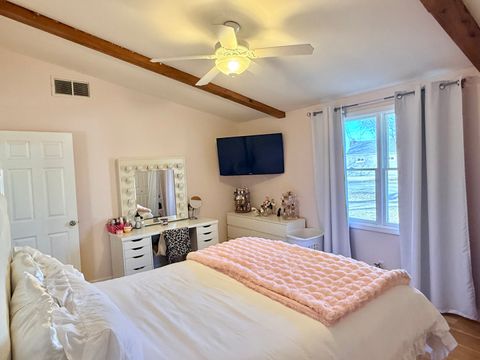 Tiny photo for 302 W Oak Street, Heyworth, IL 61745 (MLS # 12566913)