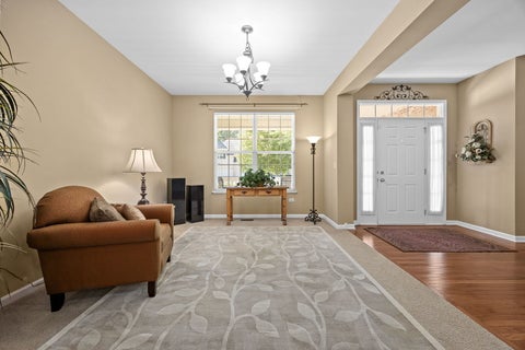 Tiny photo for 1707 Pondview Drive, Hoffman Estates, IL 60192 (MLS # 12751823)
