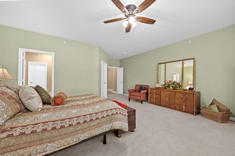 Tiny photo for 1707 Pondview Drive, Hoffman Estates, IL 60192 (MLS # 12751823)