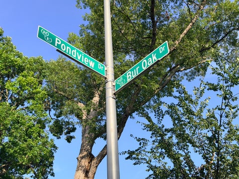 Tiny photo for 1707 Pondview Drive, Hoffman Estates, IL 60192 (MLS # 12751823)