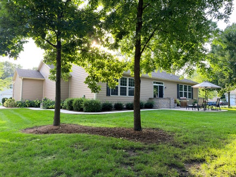 Tiny photo for 1707 Pondview Drive, Hoffman Estates, IL 60192 (MLS # 12751823)