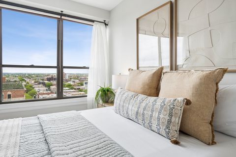 Tiny photo for 2930 N SHERIDAN Road #2106, Chicago, IL 60657 (MLS # 12633979)