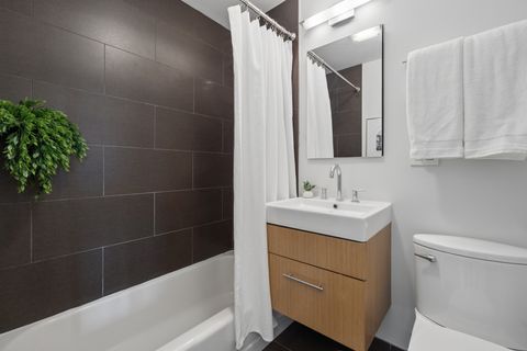 Tiny photo for 2930 N SHERIDAN Road #2106, Chicago, IL 60657 (MLS # 12633979)